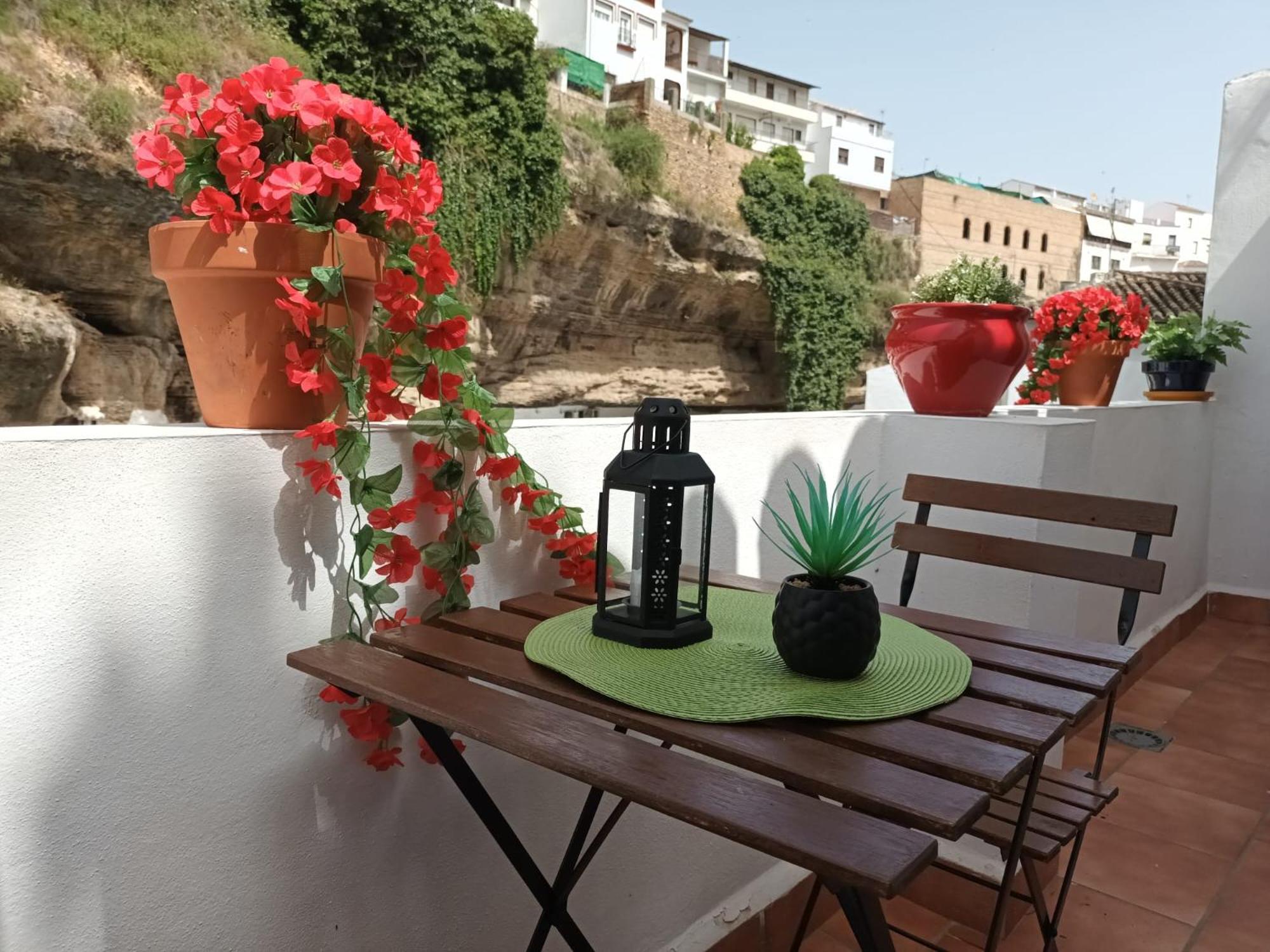 Setenil De Las Bodegas Casa Bajo La Rocaヴィラ エクステリア 写真
